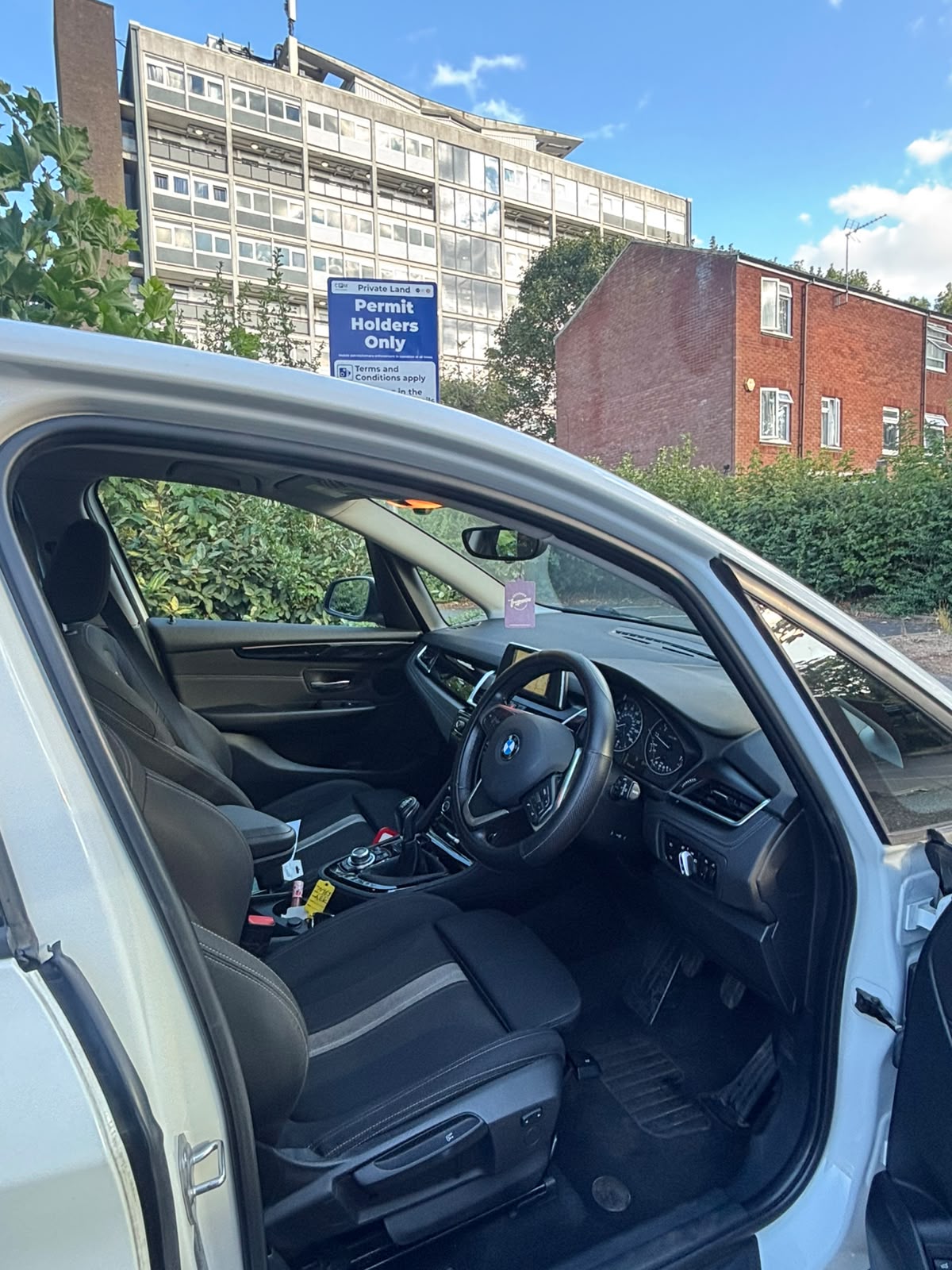 H&S AUTOS™ BMW 218i Gran Tourer Manual – White