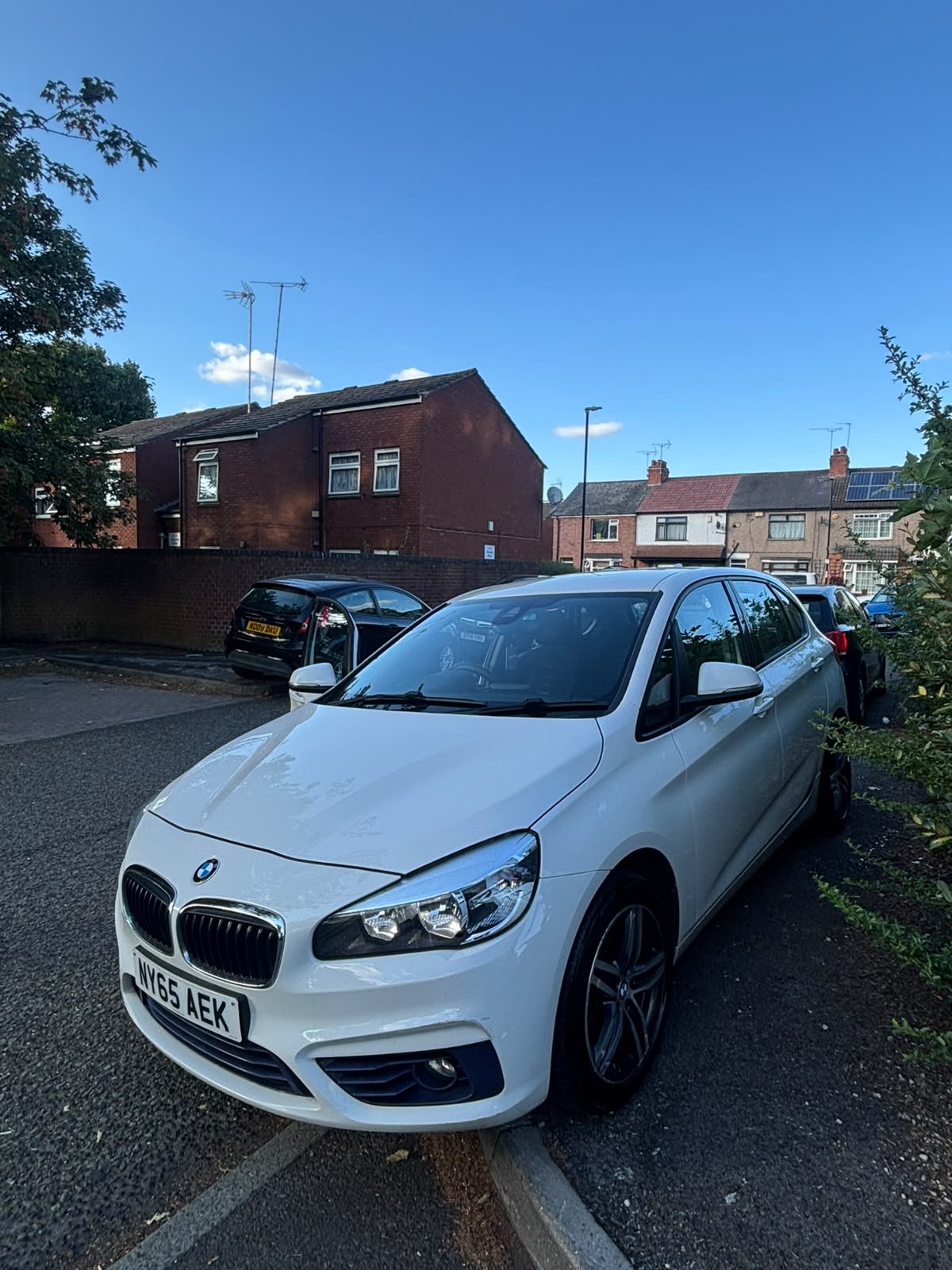 H&S AUTOS™ BMW 218i Gran Tourer Manual – White