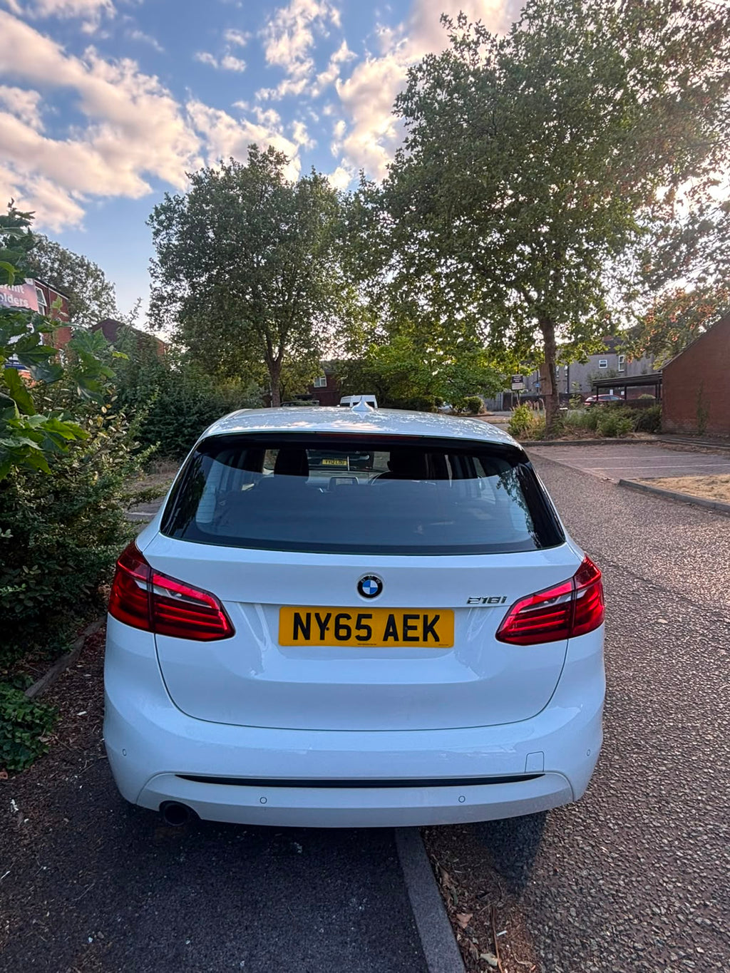 H&S AUTOS™ BMW 218i Gran Tourer Manual – White