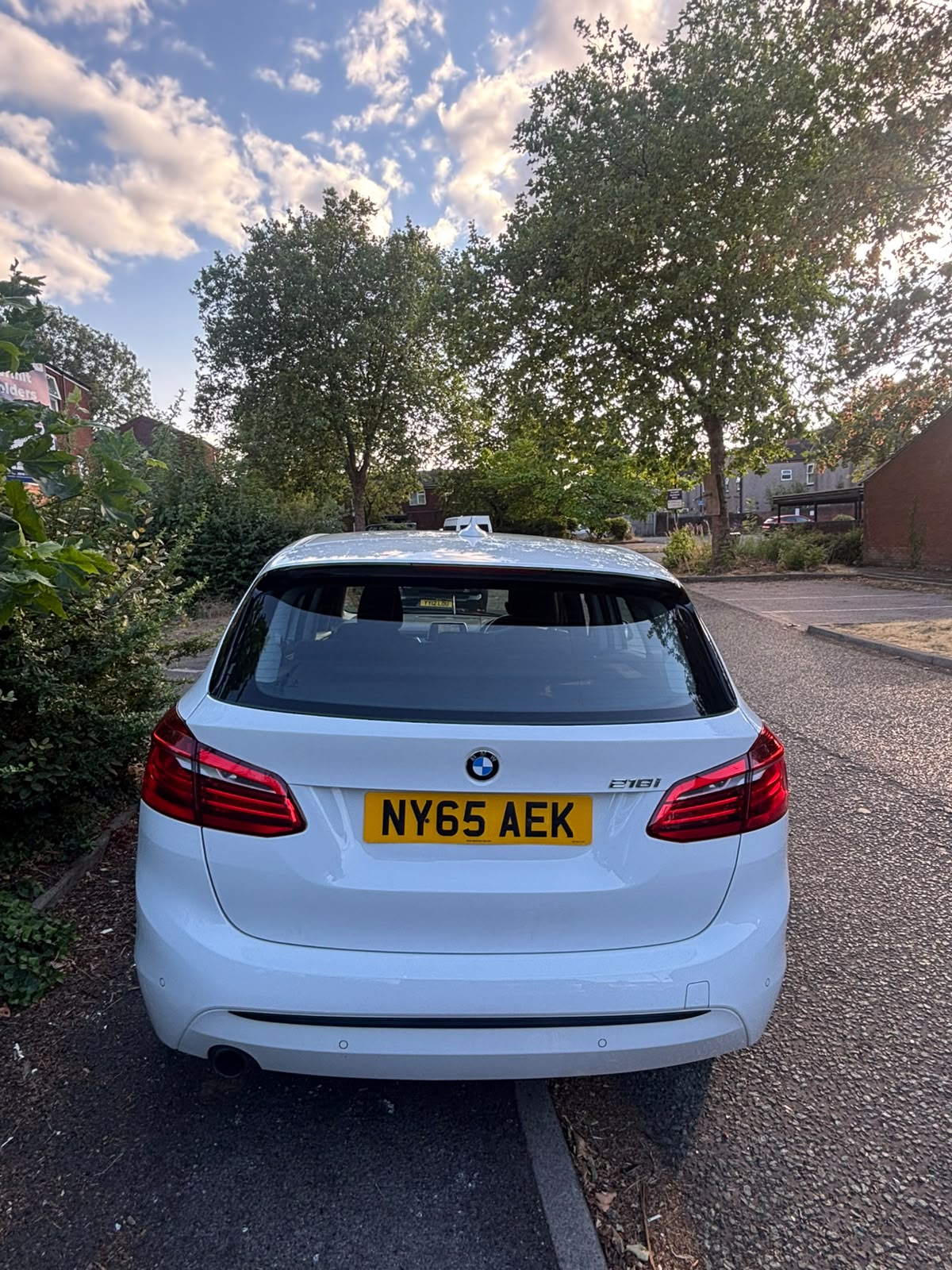 H&S AUTOS™ BMW 218i Gran Tourer Manual – White